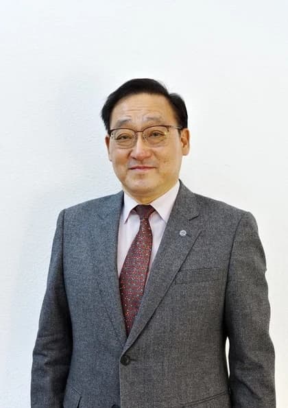 이용창 담임목사